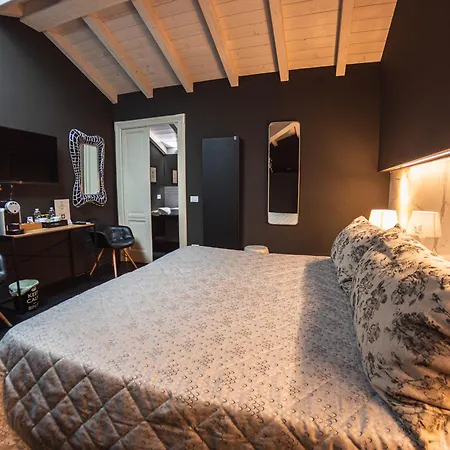 Bed & Breakfast Palazzo Gozzi Bed&beauty *