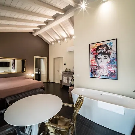 Bed & Breakfast Palazzo Gozzi Bed & Beauty