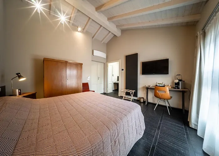 Palazzo Gozzi Bed & Beauty Bed & Breakfast 3*